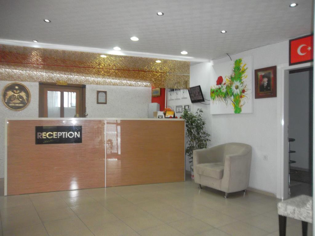 Konak Hotel Mut Экстерьер фото